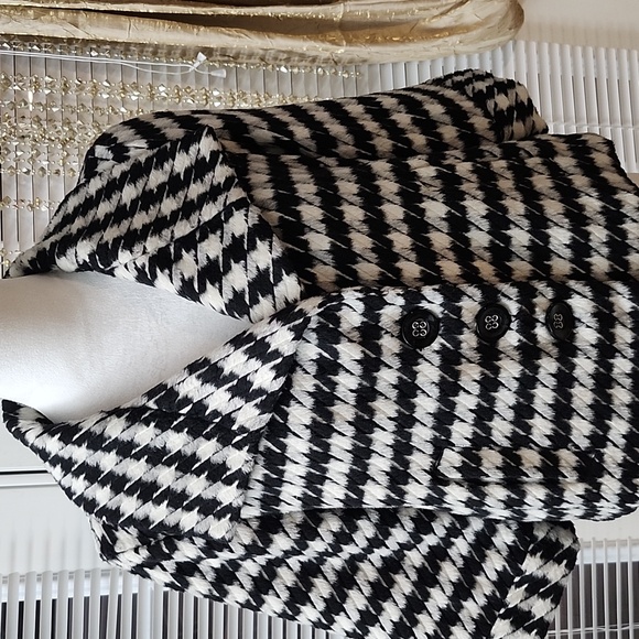 XXI Monochrome Houndstooth Jacket - Picture 2 of 6